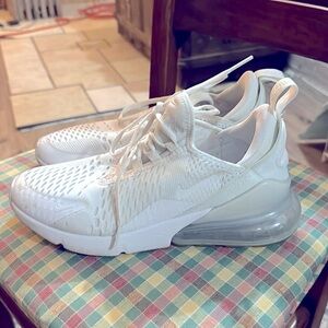 •White•Nike•Athletic•Shoes•Size•7Y•